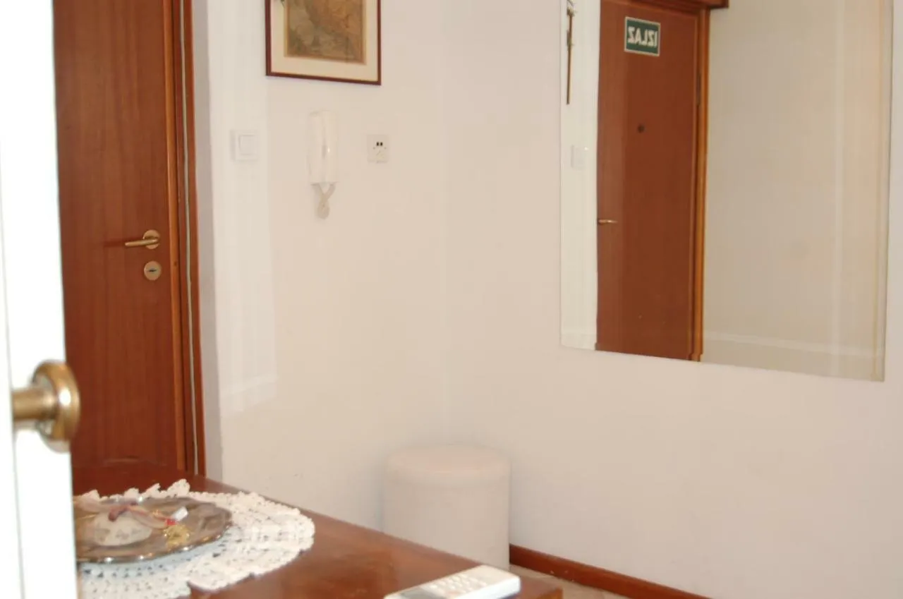 Apartment Definis Split
