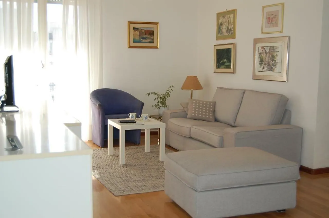 Apartment Definis location